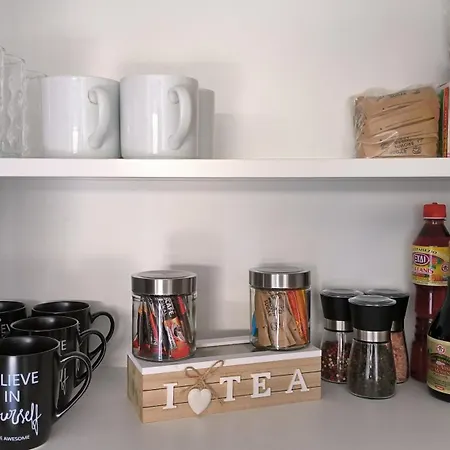 Special Offer -70 Percent Off - Sleep 5 - Location - Free Parking Apartmán