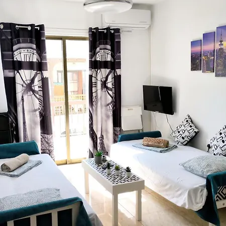 Daire Special Offer -70 Percent Off - Sleep 5 - Location - Free Parking *